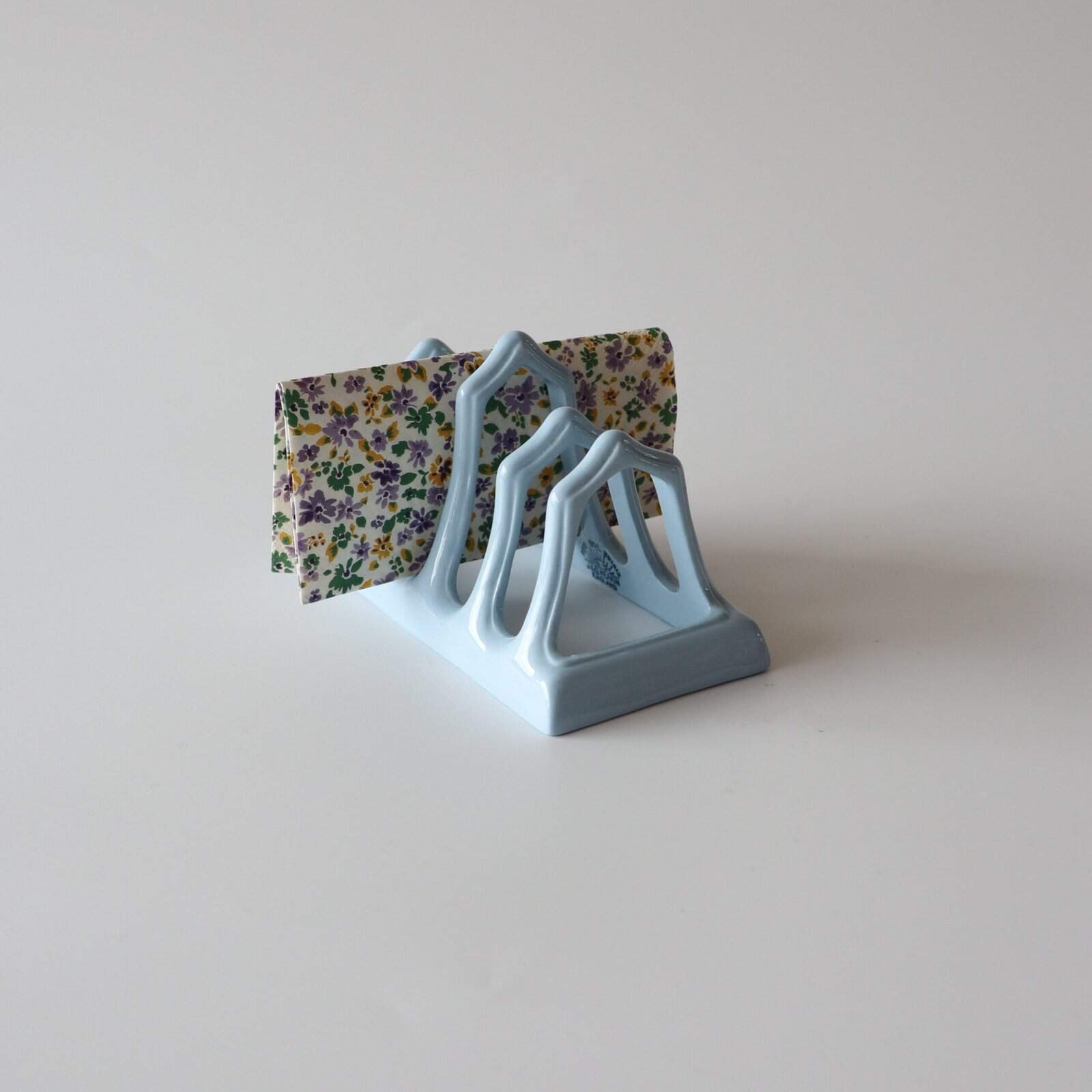 Vintage rekje aardewerk lichtblauw