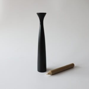 Applicata Rose houten kandelaar zwart