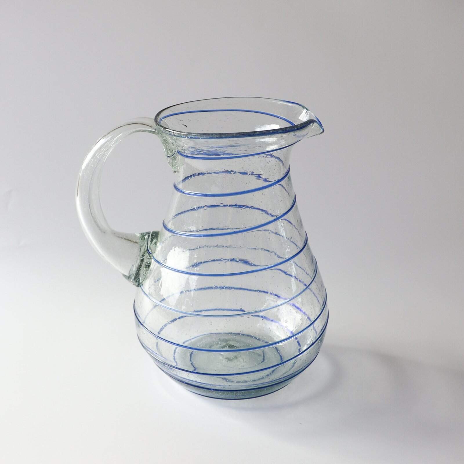 XL glazen waterkan strepen blauw