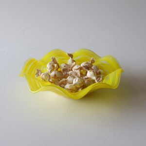 Wavy schaal geel glas