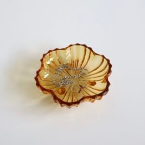 Vintage catch-all schaaltje geel persglas bloem